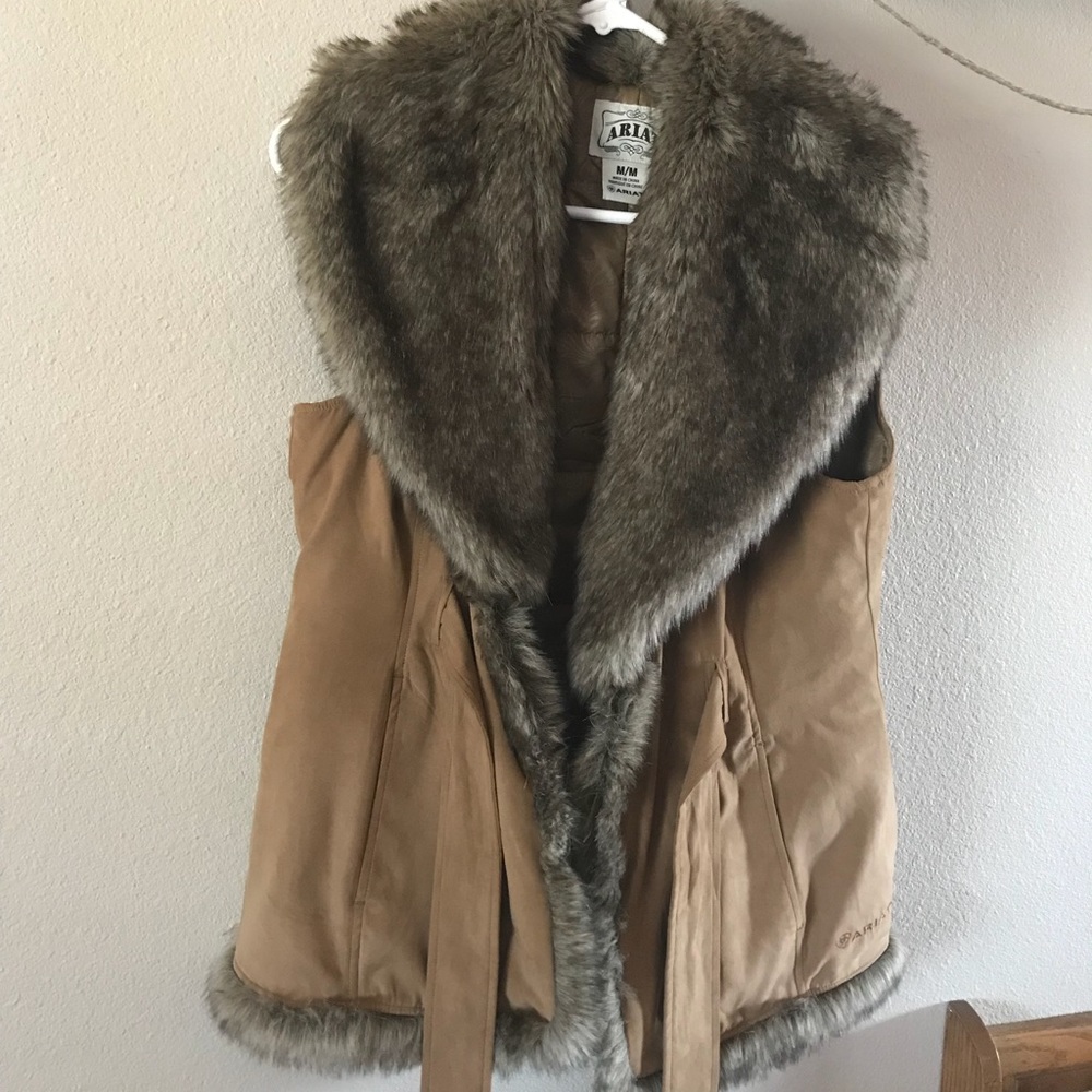 Ariat Fur vest
